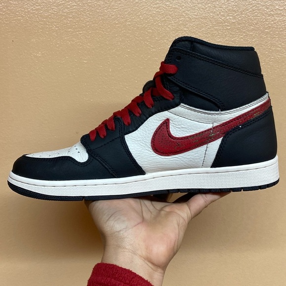 Air Jordan 1 Retro OG High Sports Illustrated “A Star Is Born” - Picture 8 of 17